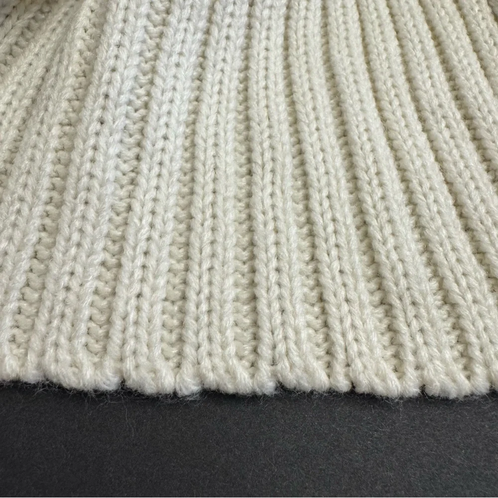Tommy Hilfiger Unisex Winter White Knit Scarf with Logo Cream One Size NEW